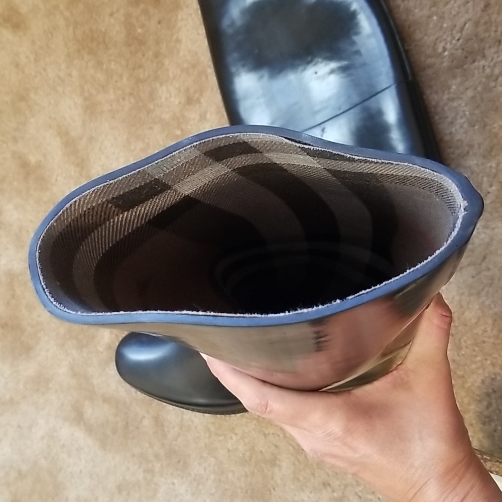 Burberry Rain Boots - Picture 4 of 16